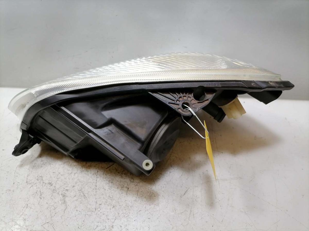 Skoda Fabia 2 Bj.2009 original Scheinwerfer vorn rechts Halogen H4